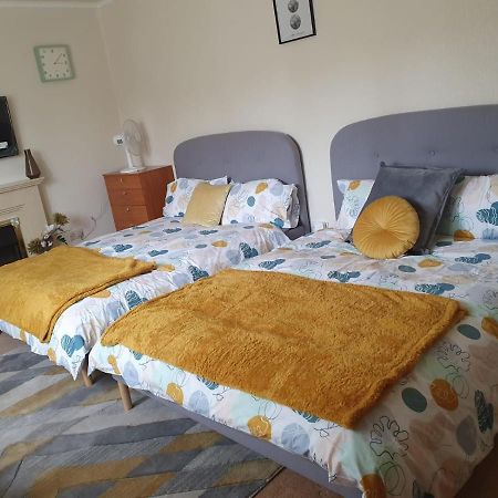 Abimdot Exquisite Apartments Манчестър Екстериор снимка